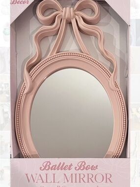 🆕- Ballet Bow Oval Wall Mirror - Soft Pink
